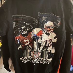 New England Super Bowl LI Boys Small Black Shirt
